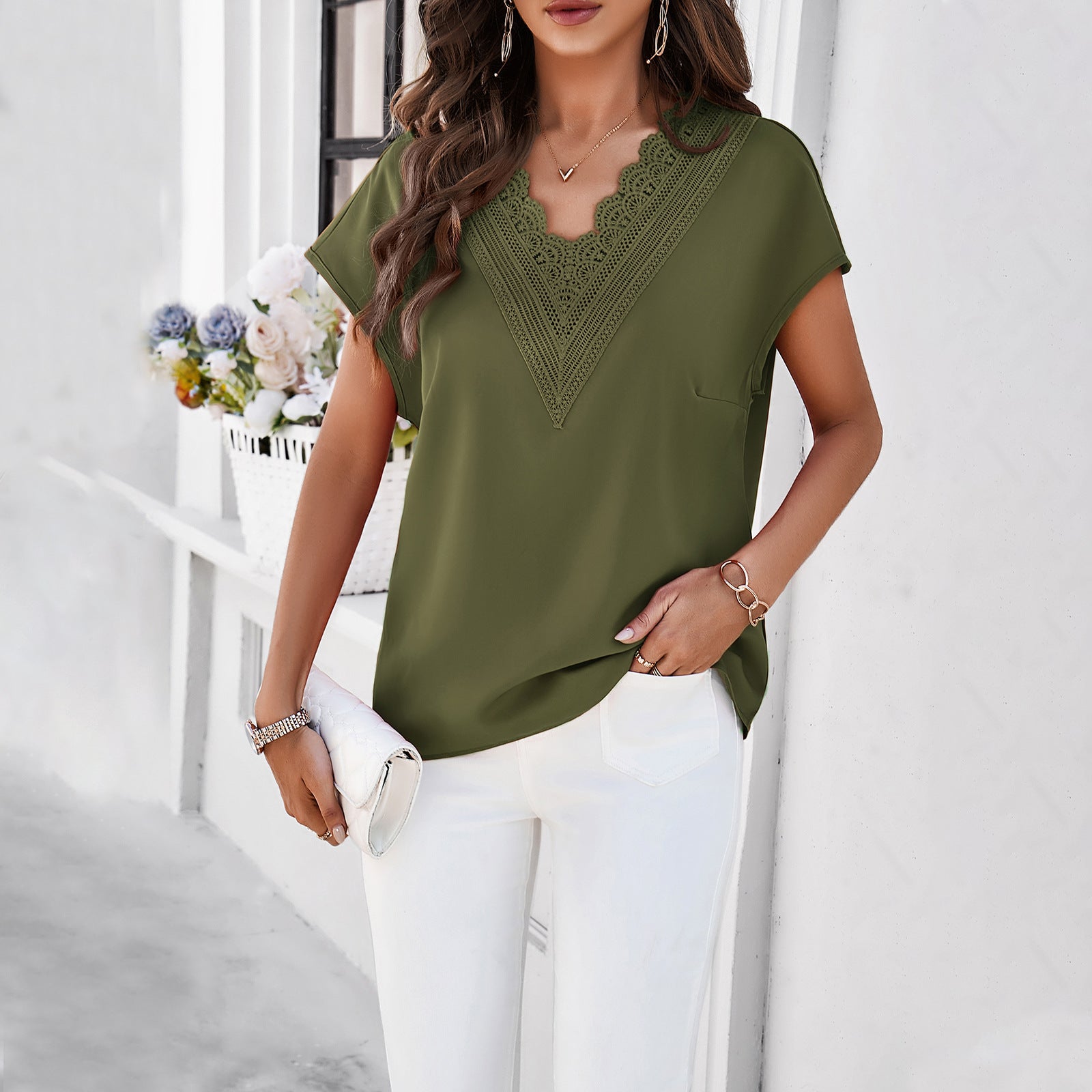 Spring and summer casual solid color V-neck short-sleeved shirt