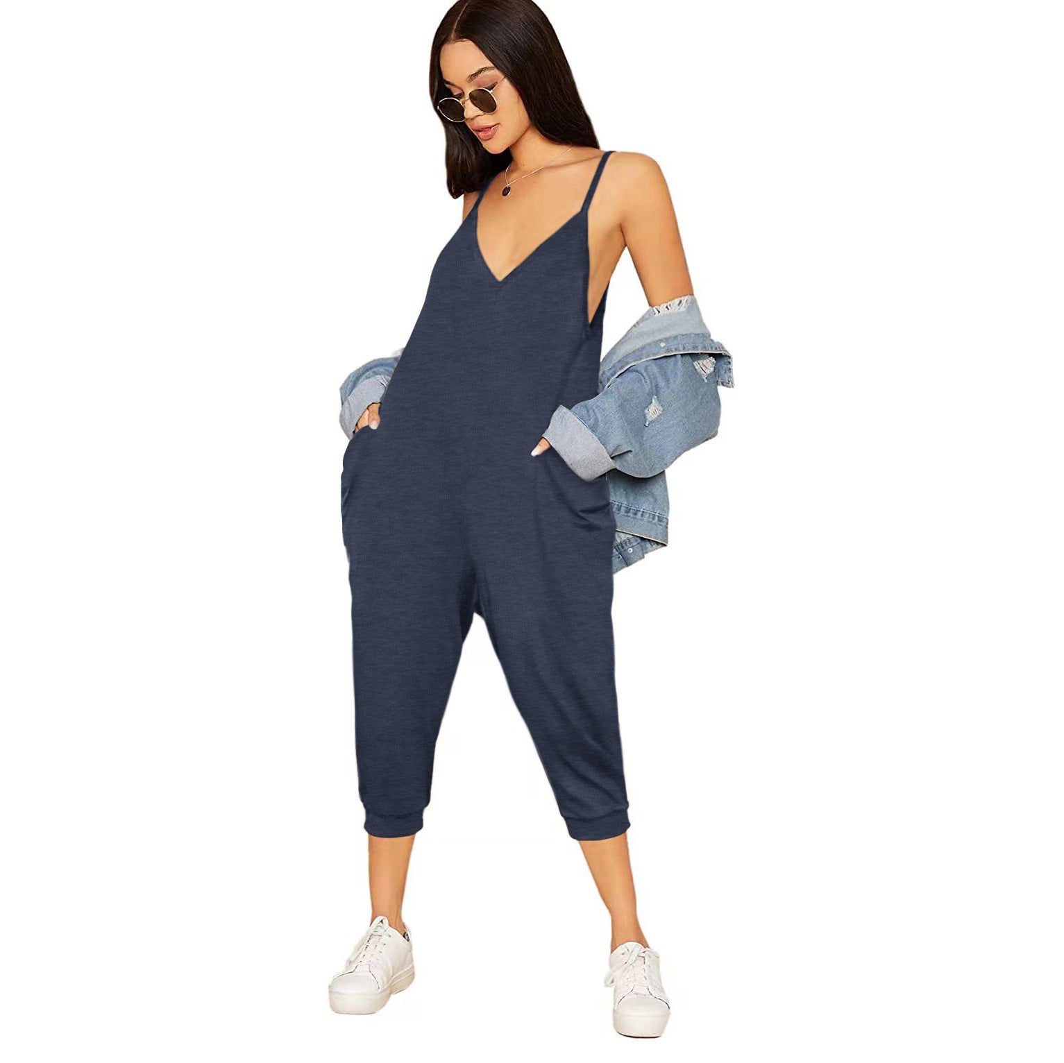 Solid color onesie, suspender, foot closure, long jumpsuit.