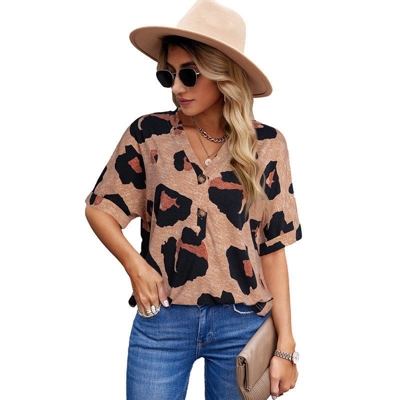 Fashion V-neck leopard print short-sleeved T-shirt for women's personality niche contrasting jumper for women